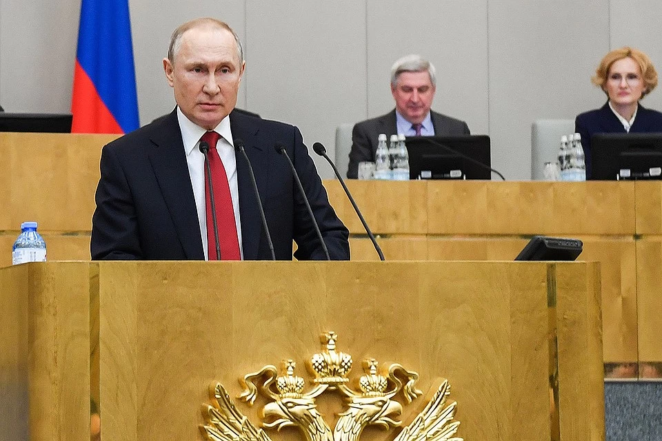 Владимир Путин умрининг охиригача президент бўлиш имкониятига эга бўлмоқда