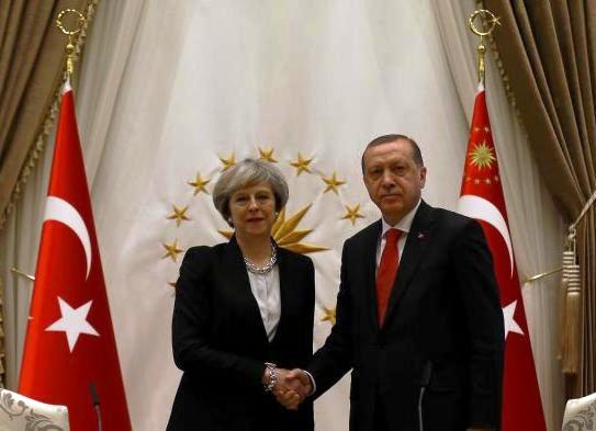 Britain, Turkey sign defense deal to develop Turkish fighter jet